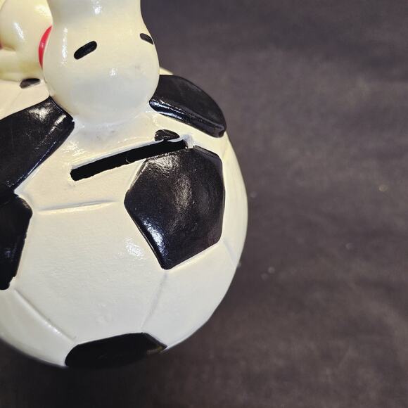 Vintage 1966 Snoopy Soccer Bank, Piggy Bank, Peanuts Collectibles, Charlie Brown - Picture 7 of 9